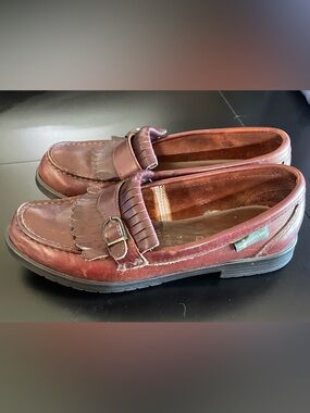 Eastland Womans Loafers M 552502 Brown Buckle on Tassles Size 7.5M vintage shoes